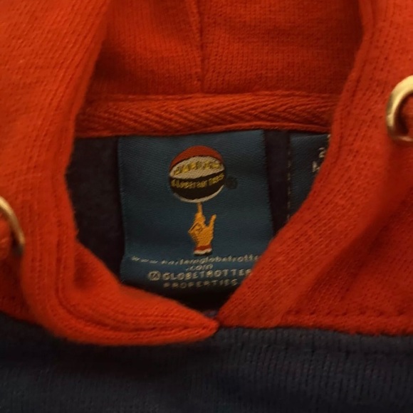 VINTAGE Harlem Globetrotters Embroidered 2007 Hoodie Size Small - Picture 3 of 4